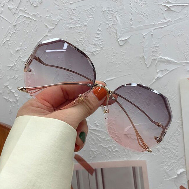 Gradient Rimless Sun Glasses